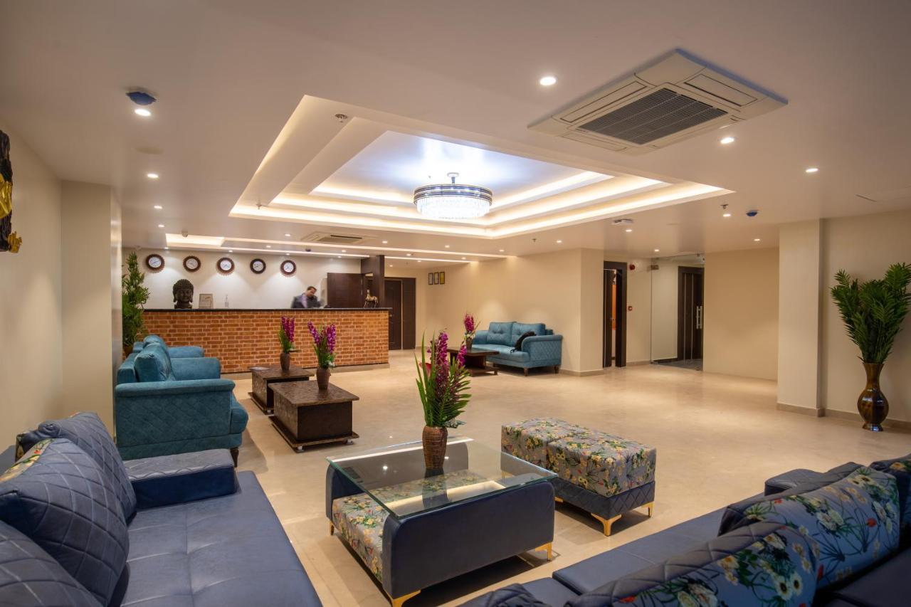 Hotel Palm International Butwal Eksteriør billede