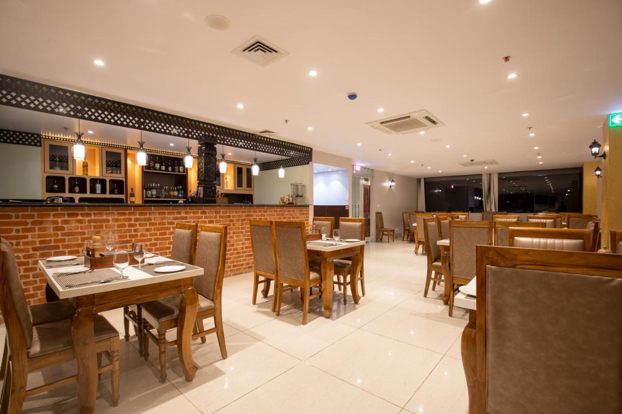 Hotel Palm International Butwal Eksteriør billede