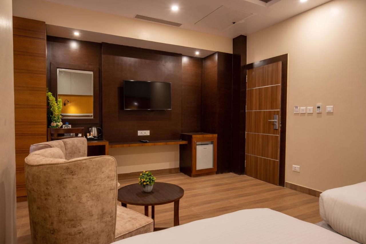 Hotel Palm International Butwal Eksteriør billede
