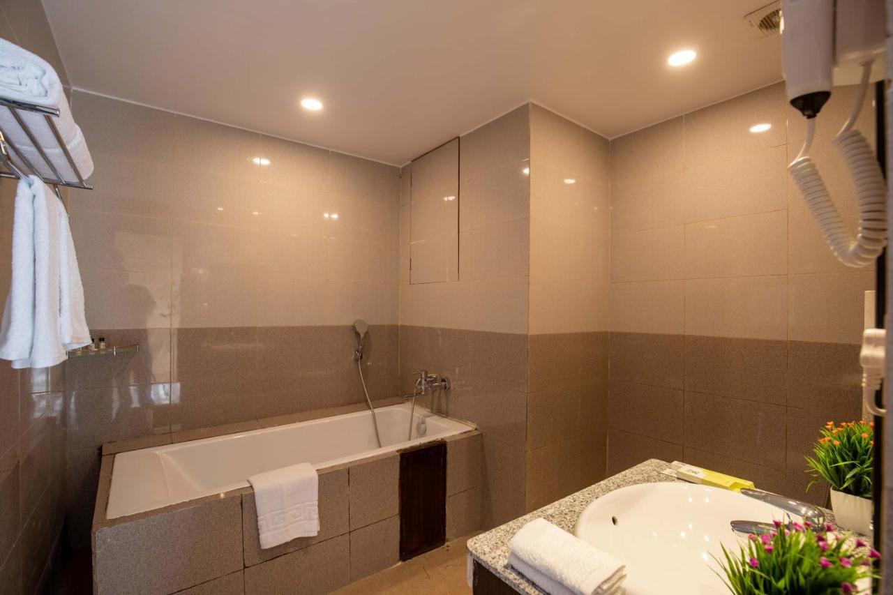 Hotel Palm International Butwal Eksteriør billede