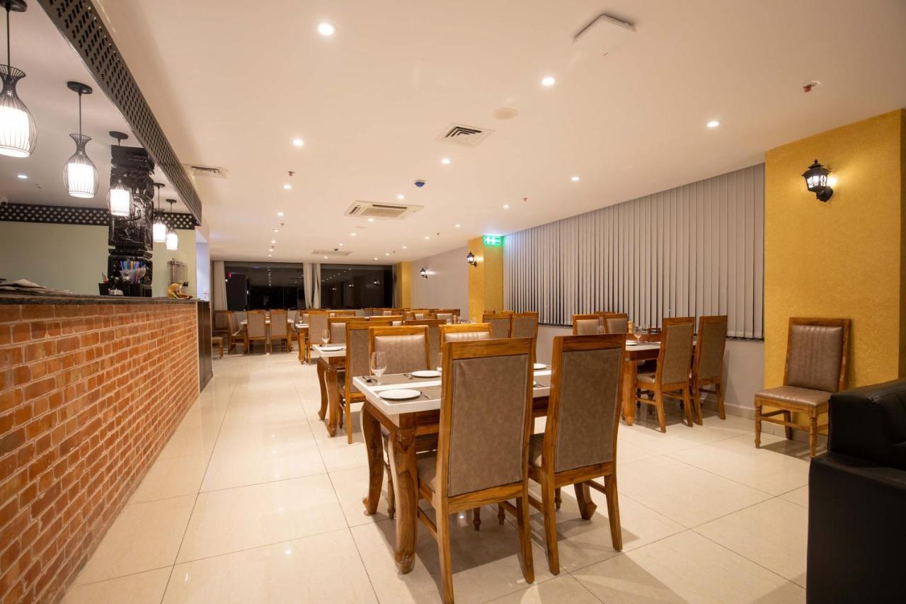 Hotel Palm International Butwal Eksteriør billede