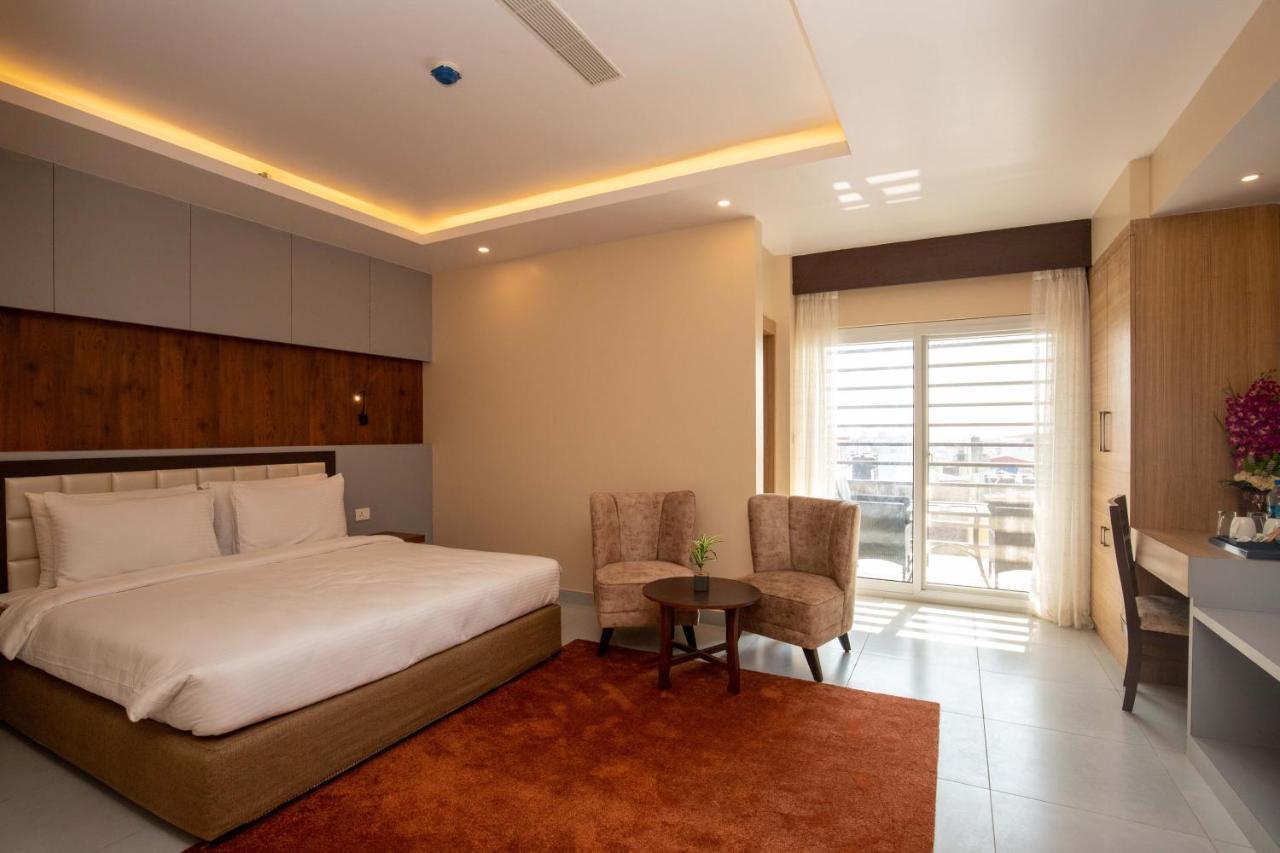Hotel Palm International Butwal Eksteriør billede