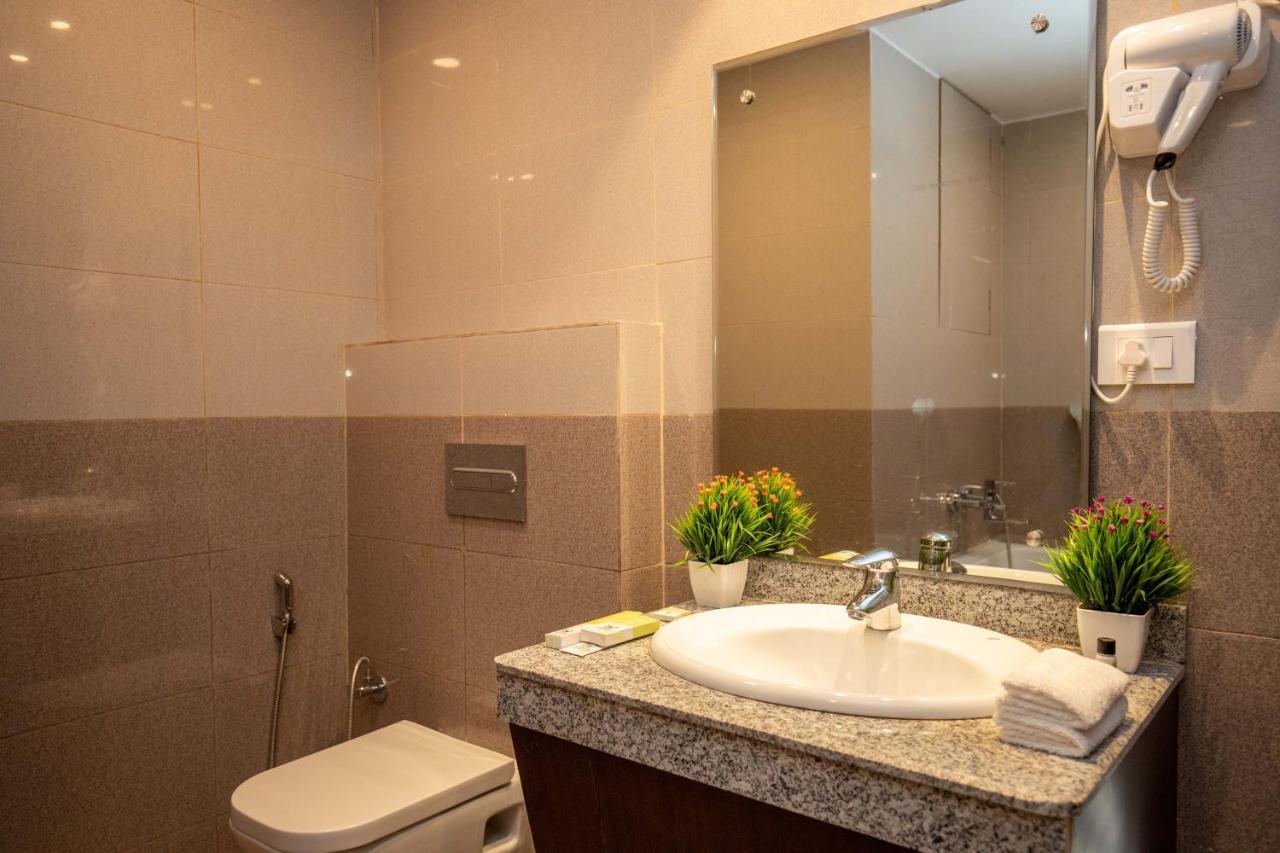 Hotel Palm International Butwal Eksteriør billede