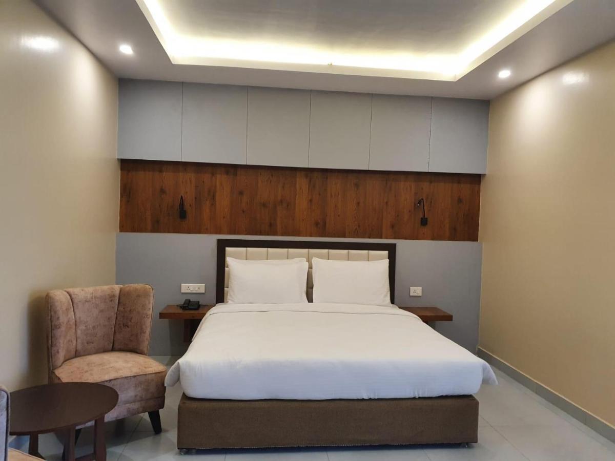 Hotel Palm International Butwal Eksteriør billede